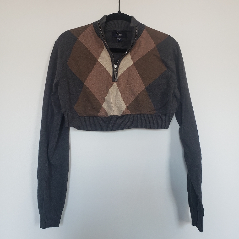 Cropped quarter zip